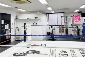 広島中区キックボクシングジム　HADES WORK OUT GYM(ハーデスワークアウトジム)　リング写真③