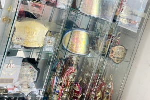 広島中区キックボクシングジム　HADES WORK OUT GYM(ハーデスワークアウトジム)　ベルト写真